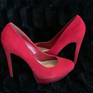 Beautiful Jessica Simpson heels size 7.5